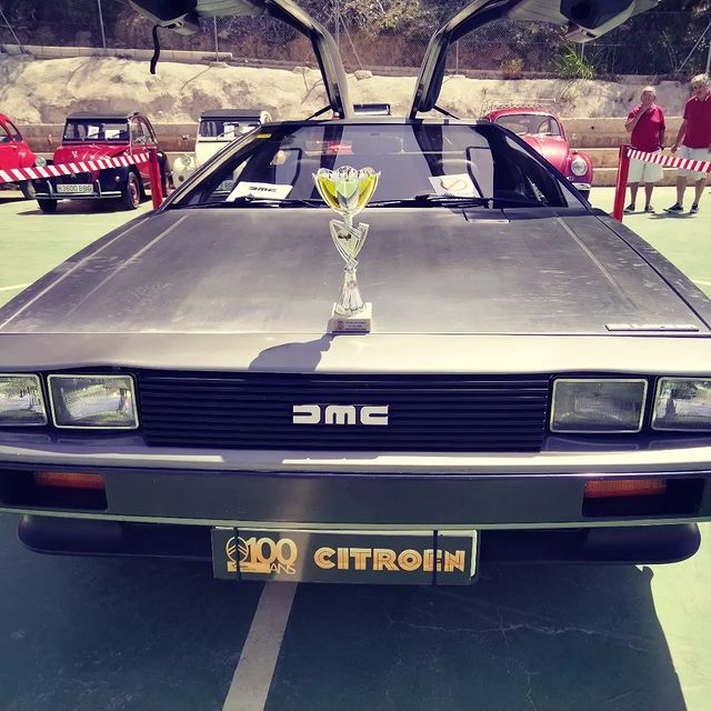 #delorean #classiccar #classic #eighties #style #80sfashion #80s #bttf #backtothefuture #egb #valencia #car #hagerty #winner #dmc #oldcar #rustycar #classiccars #retrocar #motorclassic #vintage #chulilla #travel #turismo #tourist #timemachine #wheels #oldtimer #stainlesssteel #americanmuscle