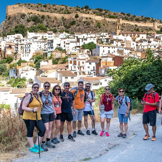 🤠El domingo pasado, 🐻Ogaygua disfrutó de la actividad coordinada por 🙋Mariajo.
⛰️Una ruta muy recomendable por Chulilla, entorno natural espectacular, por sus 🌉puentes colgantes y las 🏞️frescas aguas de las hoces del rio Turia, que ayudó a mitigar el cansancio y el 🥵calor.
Lo pasamos.....cómo siempre...día 🤗maravilloso con 👫👬👭🧑🤝🧑gente maravillosa.#ogaygua_gst341
#scoutstimbiras341 #soyscout #scouts #chulilla #rutas